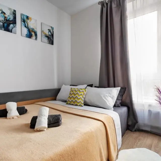Real photos of Hermes Apartments on the street of the Pilot Laryushin