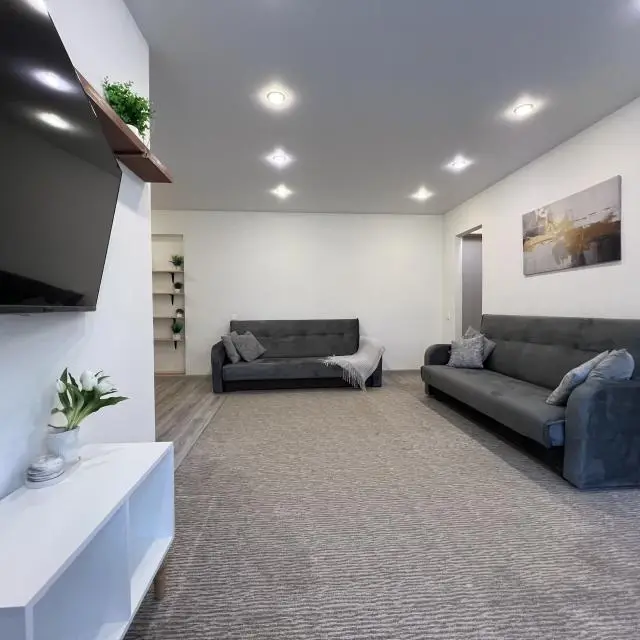 Real photos of Apartments on 127 Bazhova Street