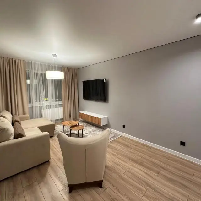 Real photos of 2 - room apartment from the company Home Hotel on Avtomobilistov, 13