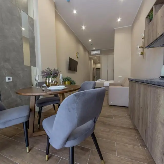 Real photos of Mirror Residence