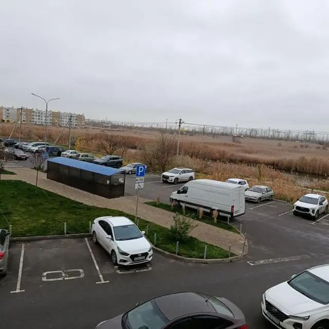 Реальные фото Апартаменты на улице Половинко 280/7 корпус 1 на берегу реки