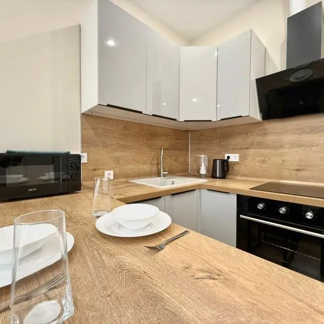 Real photos of Dubai Apartments are waiting on Ivan Belichenko Street 88
