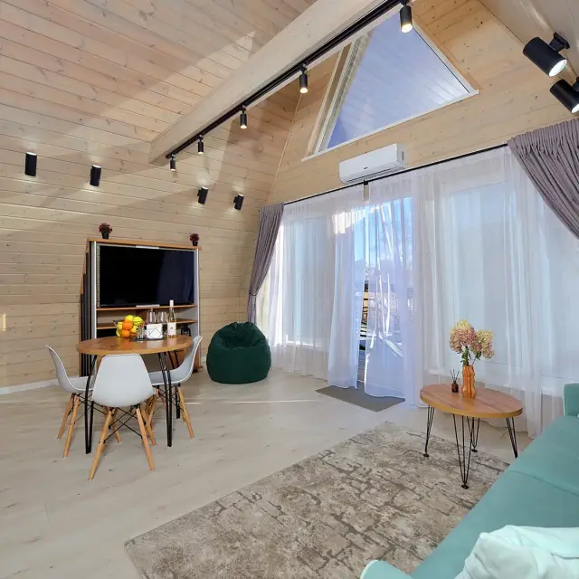 Реальные фото Lakeside A-Frame Olivia (Лэйксайд А-Фрейм Оливия)