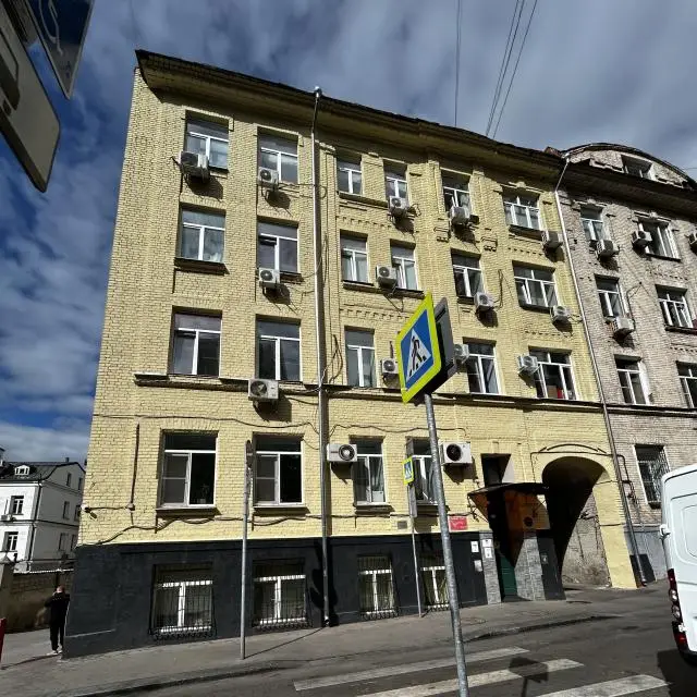 Real photos of Milan on Smolenskaya street 