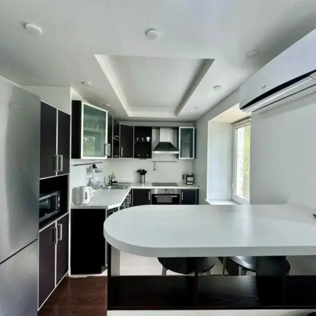 Real photos of Apartment Vladhome24 (Vladhom24) on Okeansky Avenue 100