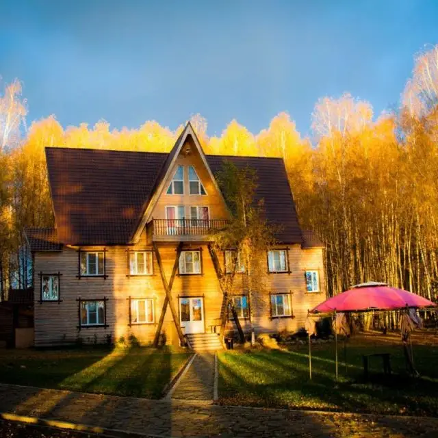 Real photos of Husky House