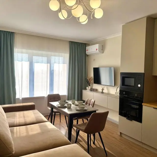 Real photos of Aura new apartment with mountain view