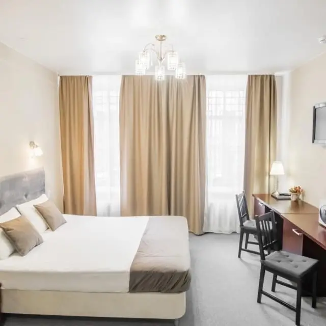 Real photos of Na Mokhovoy