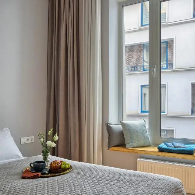 Реальные фото MyHome YourHome (МайХоум ЙоХоум) на улице Галерная