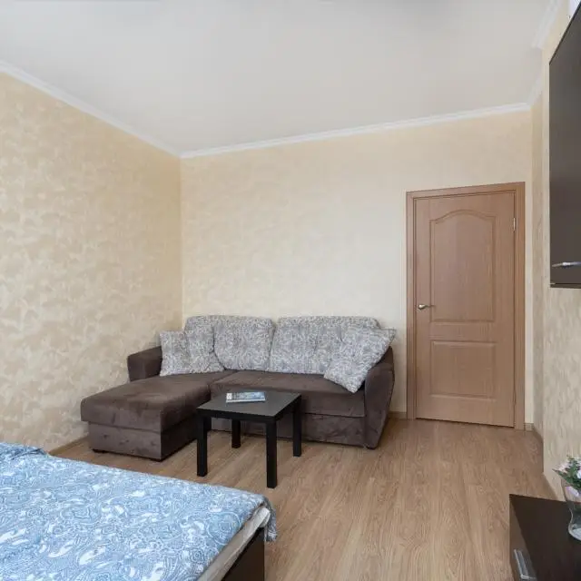 Реальные фото BestFlat24 (БэстФлэт24) на улице Колпакова 10