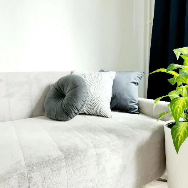 Real photos of IN A PLACE on 15 Mezentseva Street