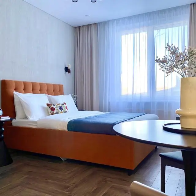 Real photos of Bright 4-bed studio