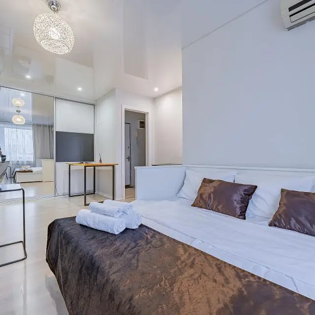 Real photos of Stepanenkov apartment on Zalomova street 3