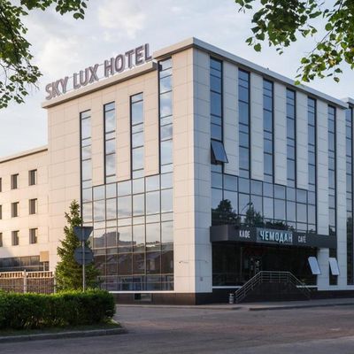 Sky Lux Hotel & Spa (Скай Люкс Отель и Спа)